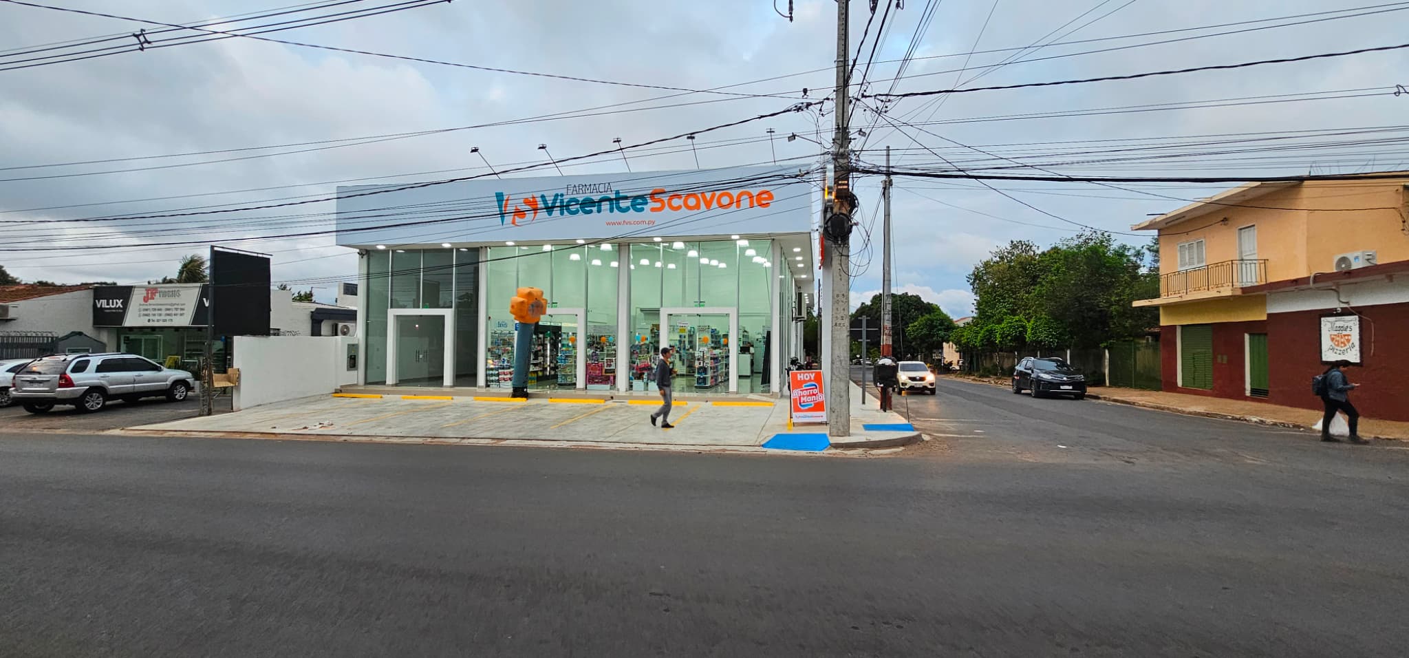 Locales Comerciales En Esquinas Estratégicas – Alto Tránsito Y Visibilidad — foto 4