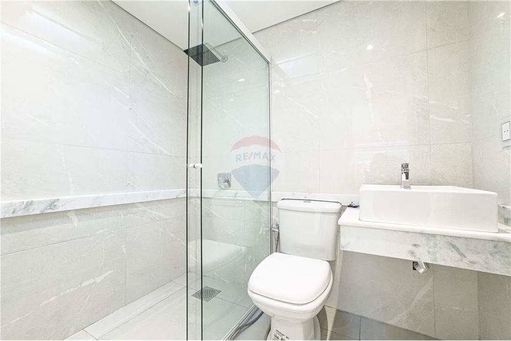En venta amplia casa con piscina en Villa Elisa, foto 4
