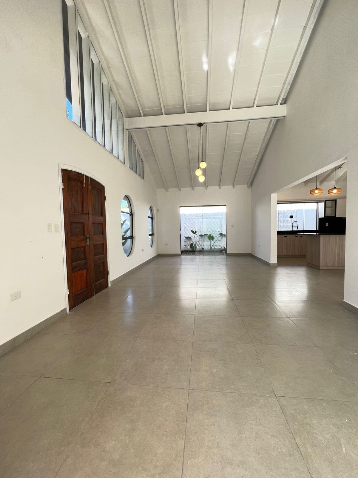 Residencia a estrenar en mburicao - Asunción — foto 4