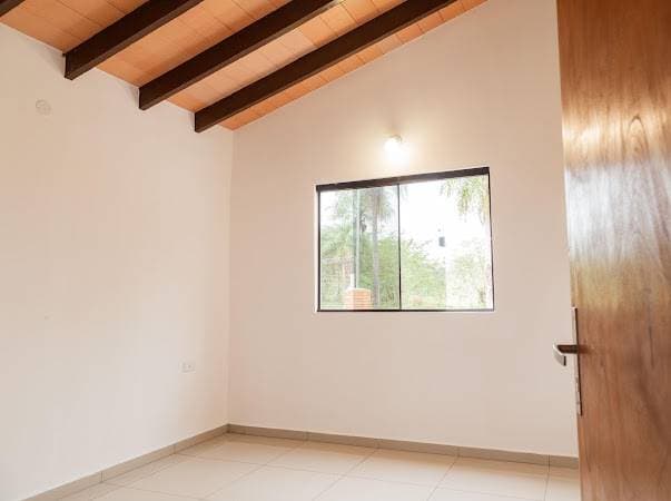 Casa en pozo - fachada a eleccion. Capiata, foto 3