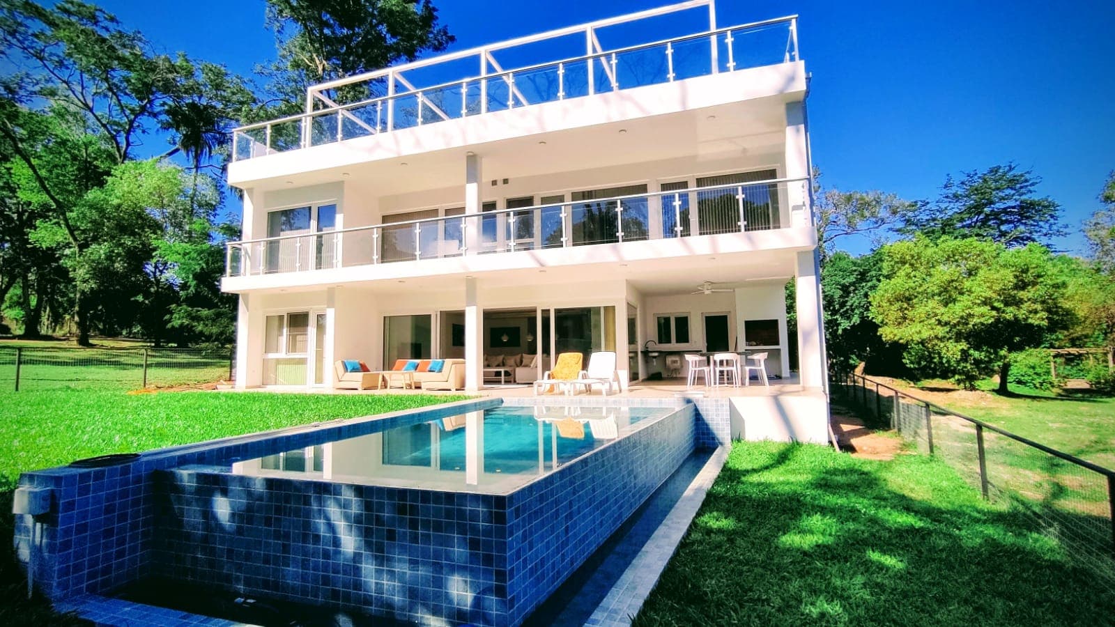 Luxuosa Villa en Aqua Village – ¡Financiable de inmediato! — foto 1