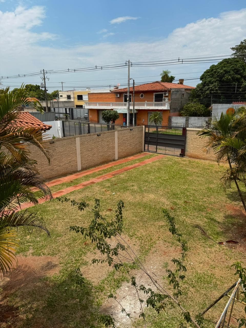amplia casa de 4 habitaciones en Villa Adela Luque, foto 5