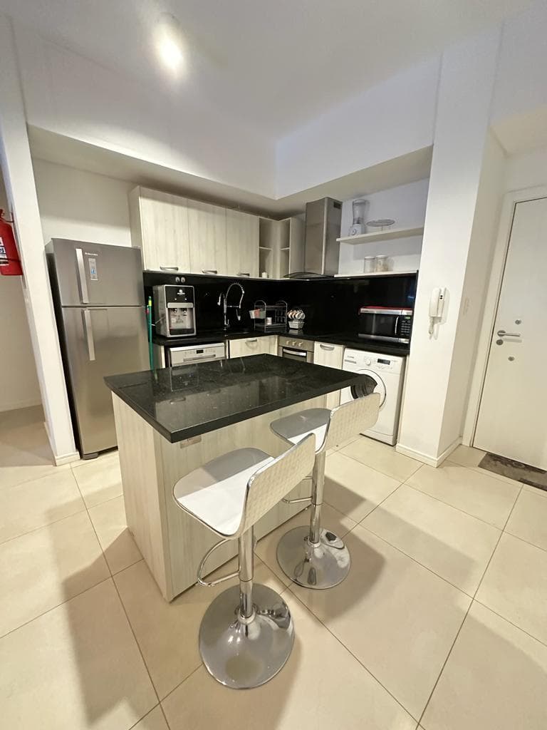 Villa Morra en alquiler departamento de 2 dormitorios amoblado, foto 3