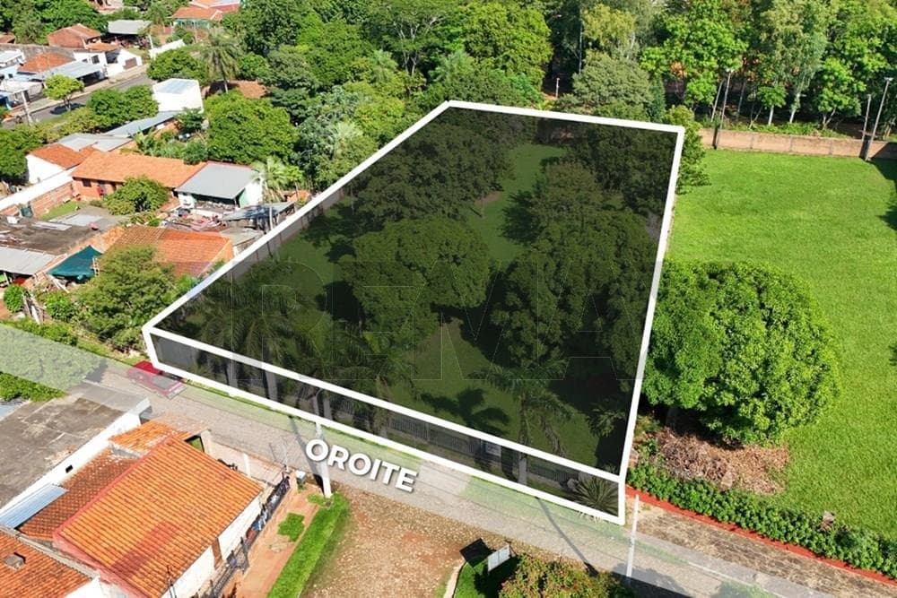 Terreno de 2.255 m² en Laurelty Luque, foto 4