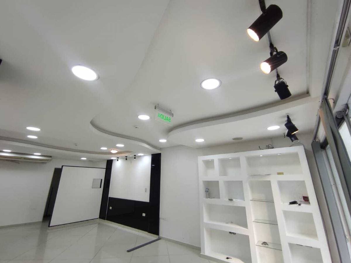 Salon comercial — foto 3