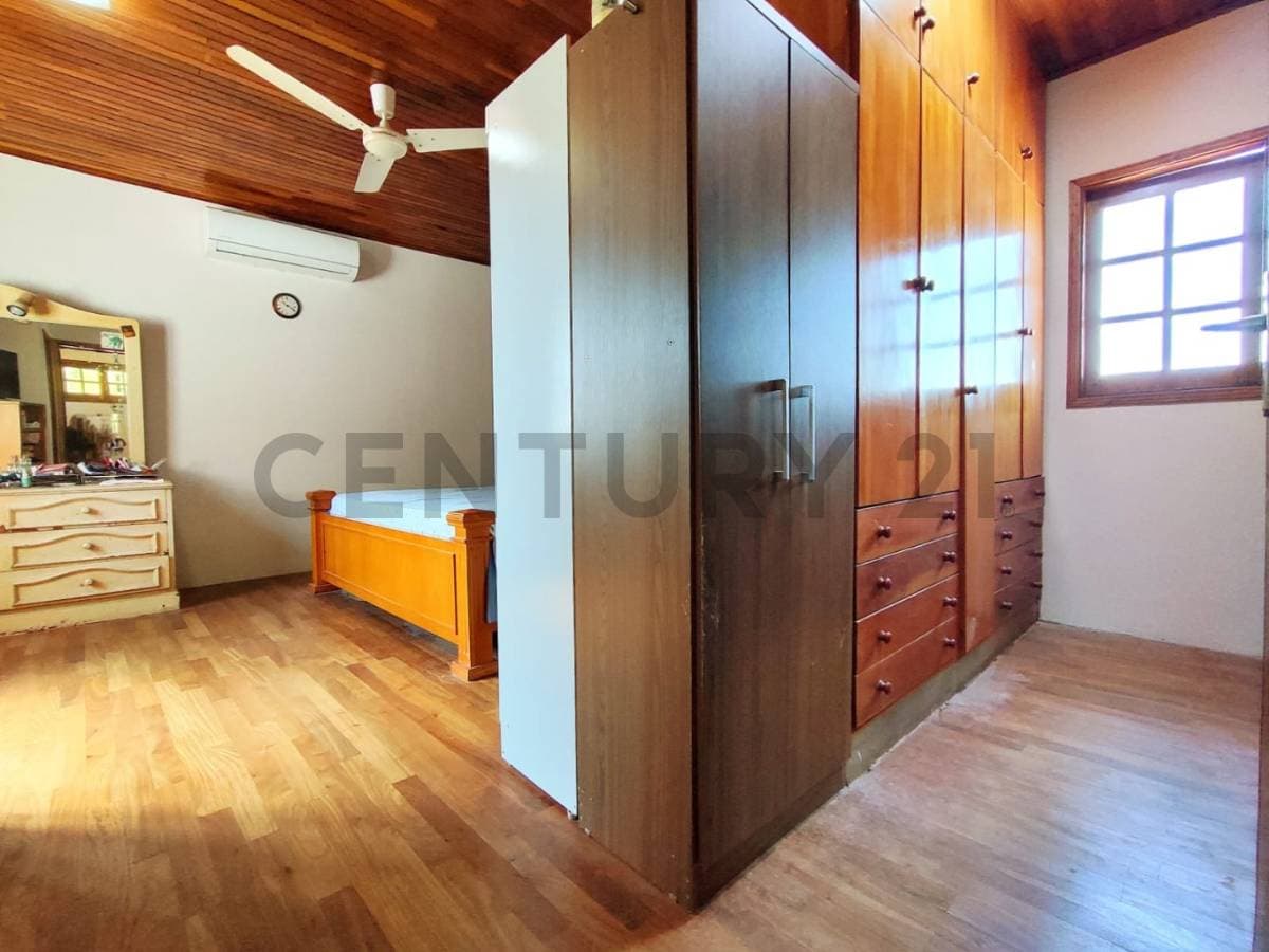 Casa en esquina con ubicación privilegiada!, foto 5