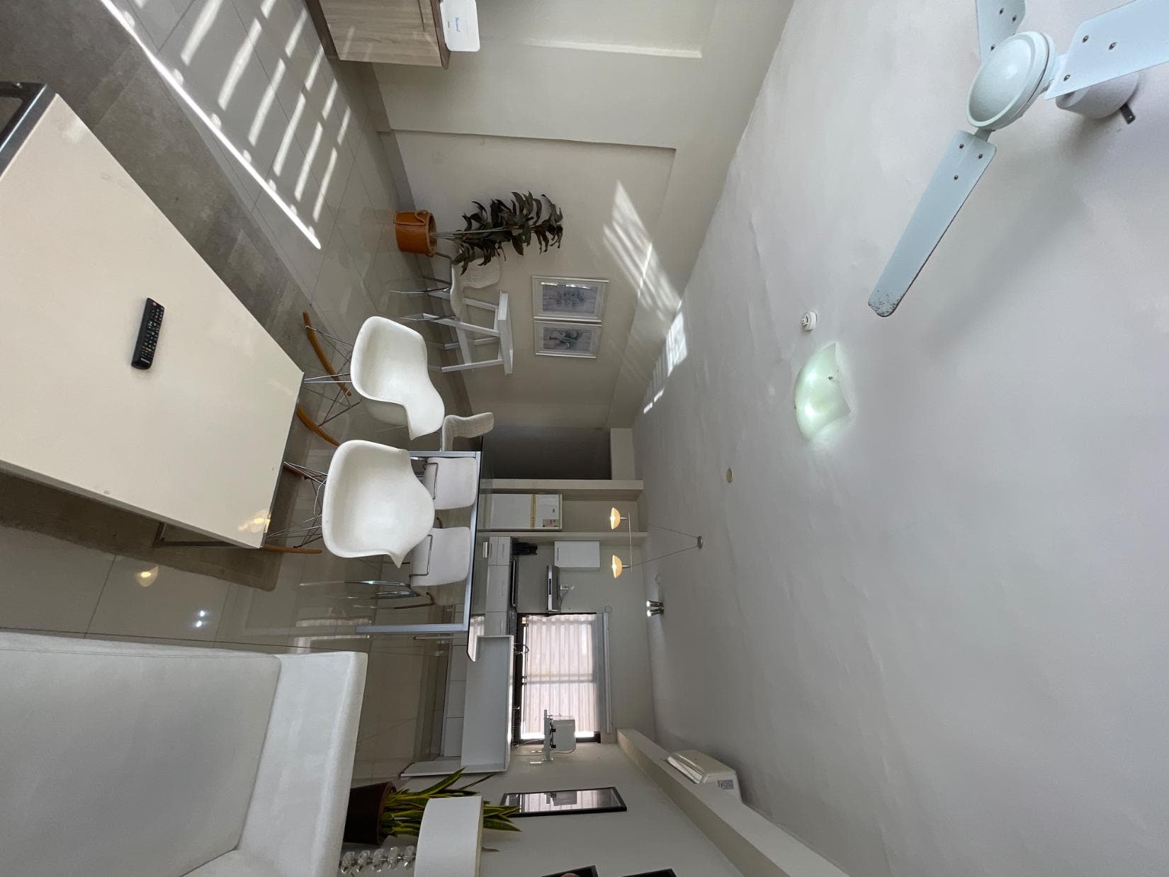 En alquiler departamento amoblado de 1 dormitorio zona Las Mercedes, foto 2