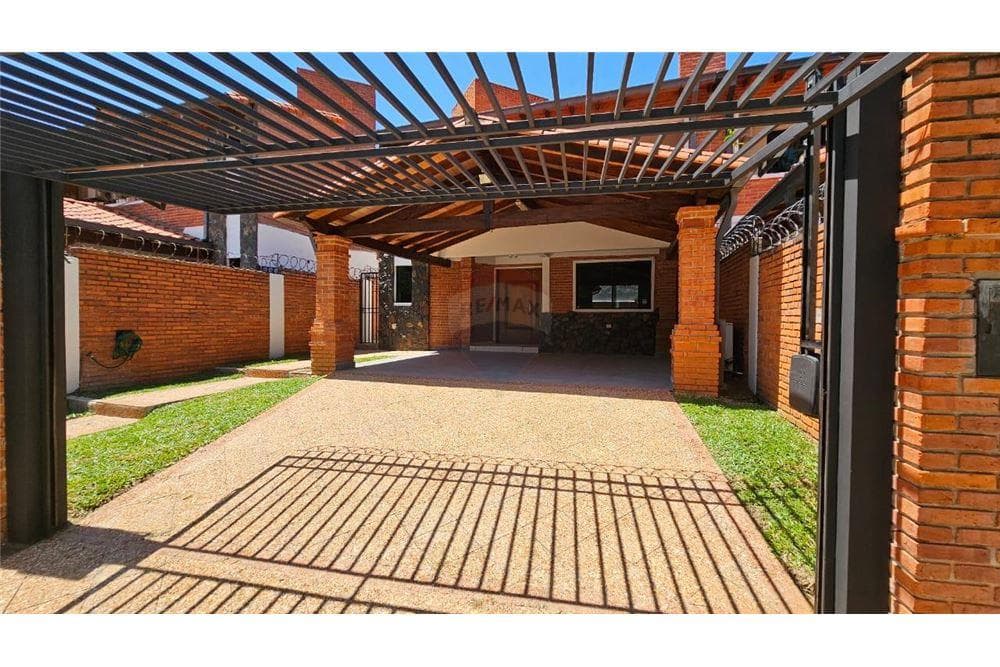 En venta casa tipo duplex a media cuadra de perón, foto 2