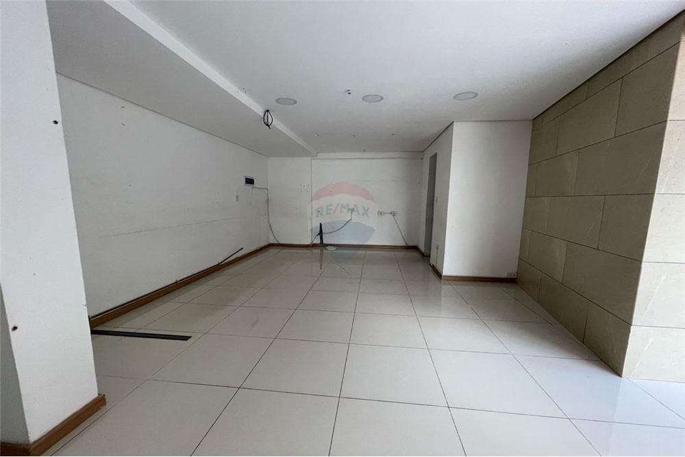 En venta- salon comercial o oficina- trading park, foto 2