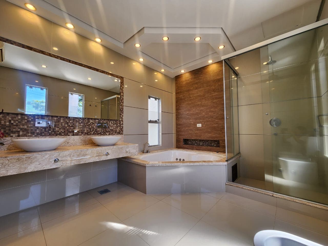 *EN ALQUILER, Residencia Moderna en Barrio Mburucuyá*, foto 4