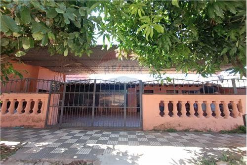 Casa en venta, central Fernando de la Mora