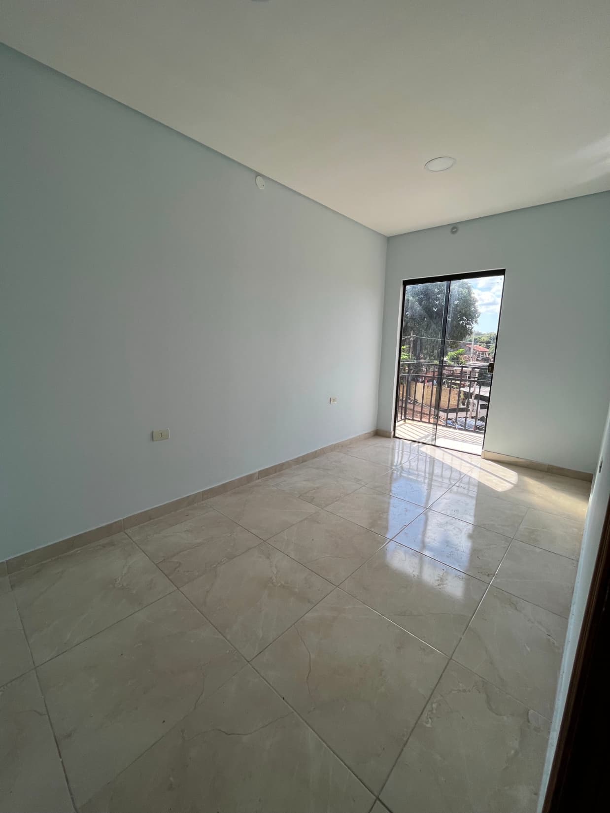 Casa en Villa Elisa — foto 5