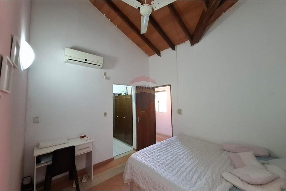 de casa con piscina en Lambaré, foto 4