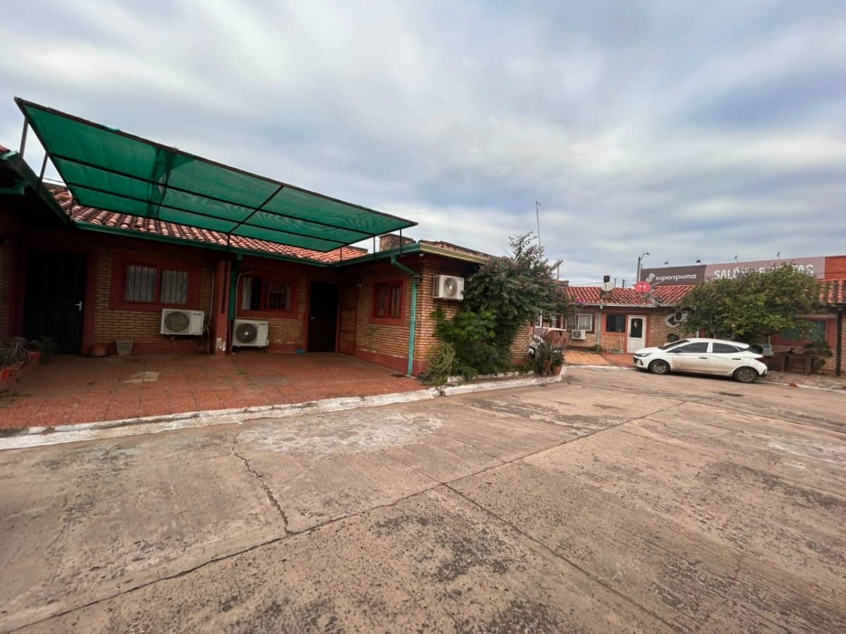 Casa 4 dormitorios en Mariano Roque Alonso, foto 1