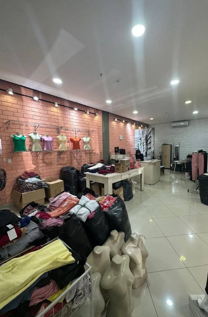 Salón comercial en galería zona mercado 4, foto 2