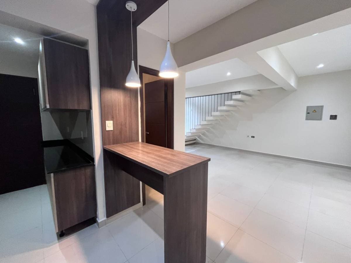 En alquiler dúplex en barrio santa maría, foto 4