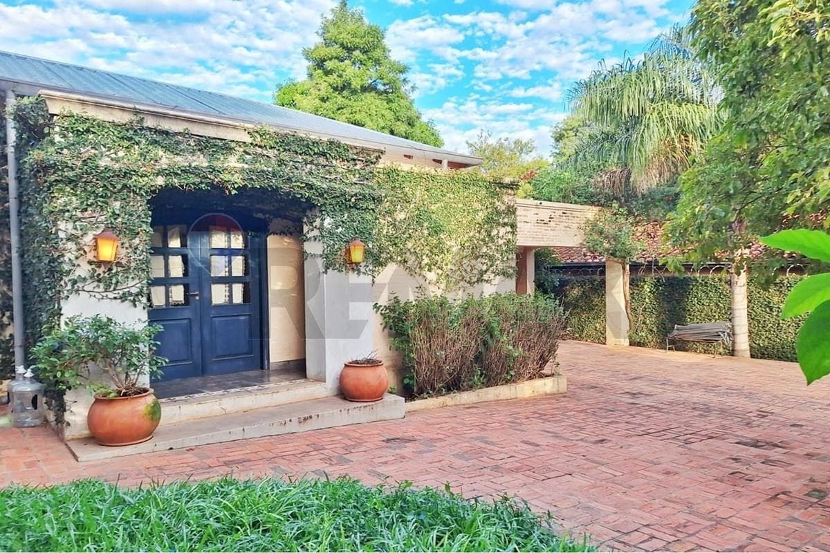 Casa - Venta - Luque, Central, Paraguay, foto 1