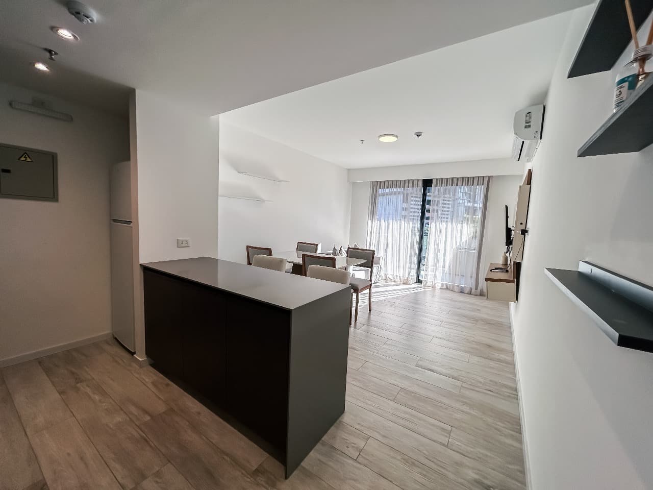 En alquiler depto de 1 dormitorio semi amoblado zona molas lópez — foto 3