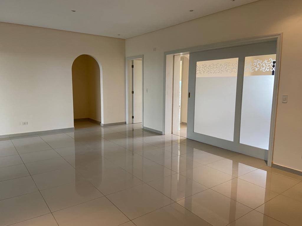 Departamento En Alquiler En El Edificio Altagracia, foto 1