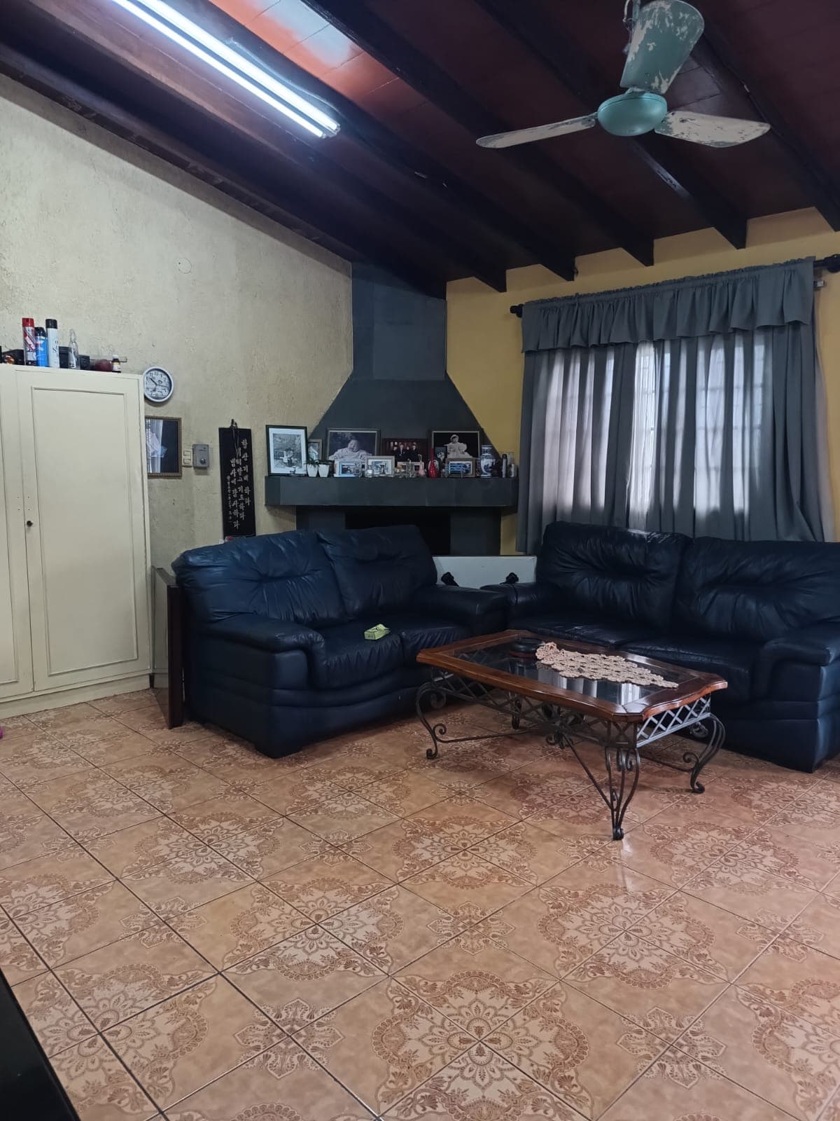 Zona Cristo Rey - Sajonia - Salón comercial Monoambientes - Vivienda Patio — foto 3