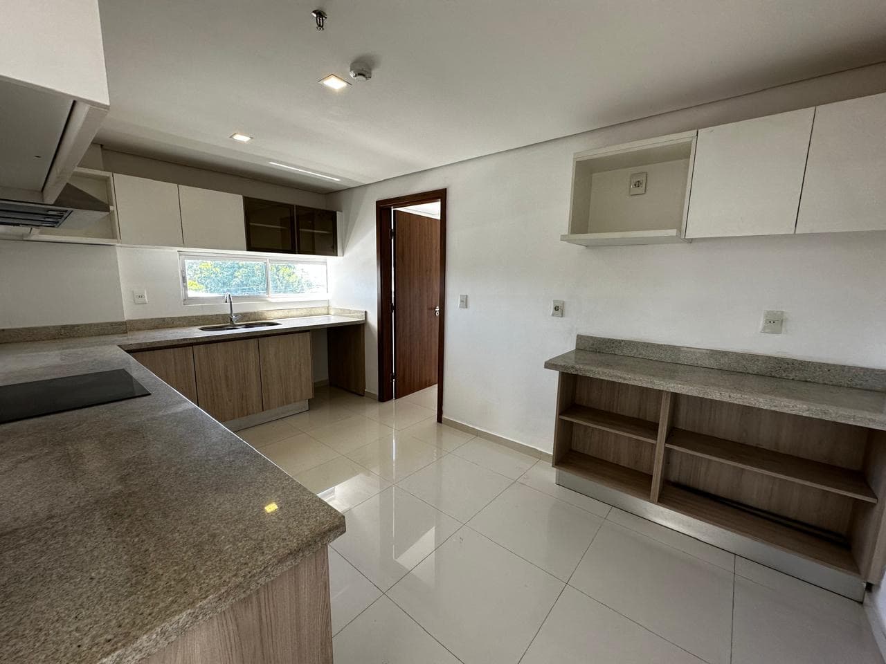 departamento de 2 dormitorios + área de servicio en barrio Jara, foto 4