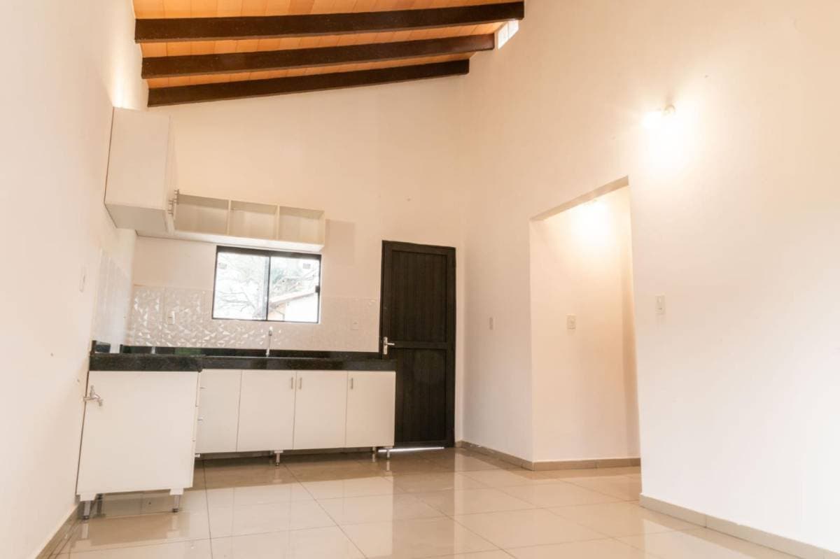 Casa de 2 dormitorios en Luque, foto 3