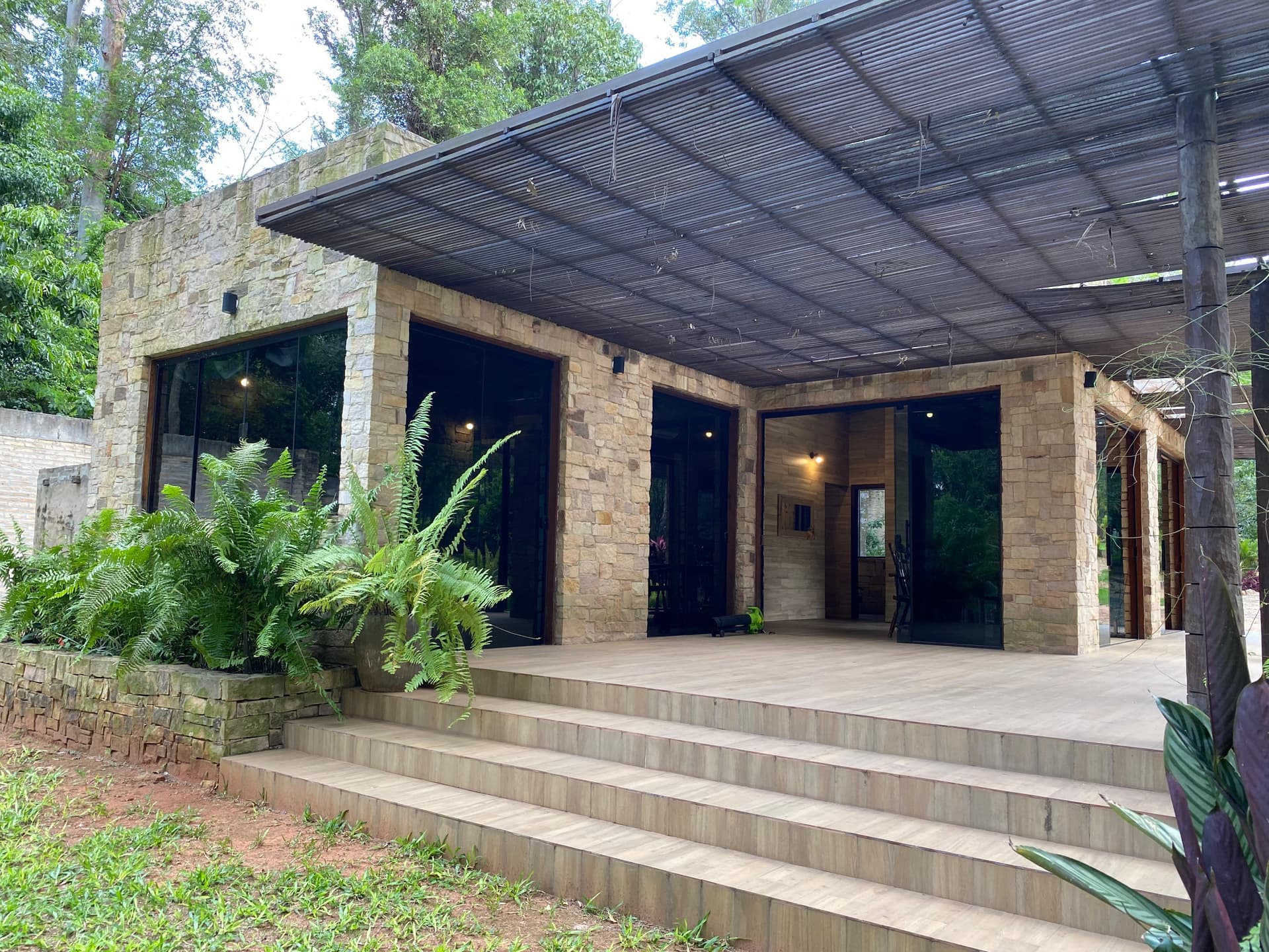 Propiedad de 4.238 m2 Zona Anfiteatro San Bernardino, foto 3