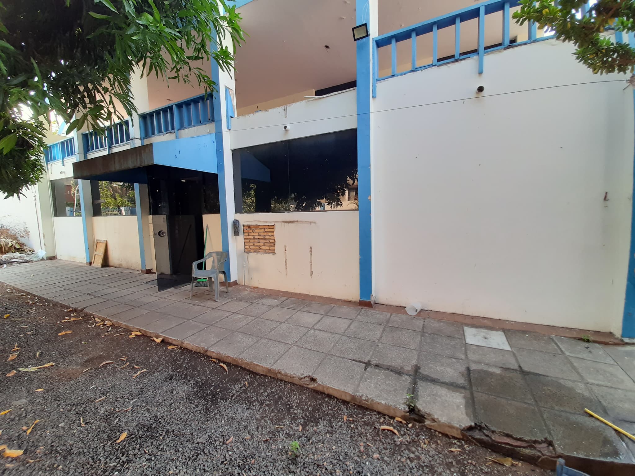 Gran propiedad de 1.100 M2 sobre Mariscal López, zona semi céntrica - Colegio Las Teresas, foto 3