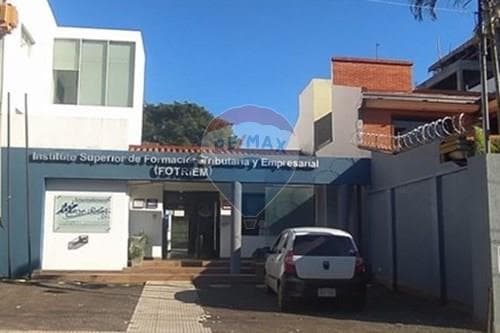 Oficina corporativa en ycua sati — foto principal