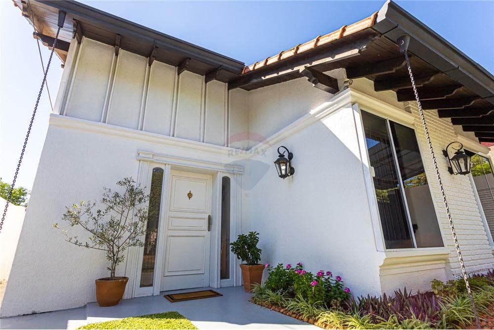 Casa en Venta en el Prestigioso Barrio Carmelitas