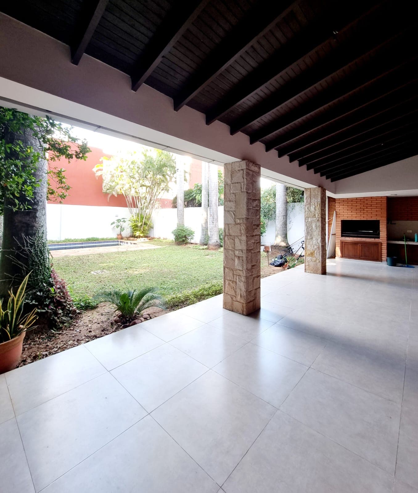 Hermosa residencia de 4 sutes en Carmelitas . Zona asa, foto 2