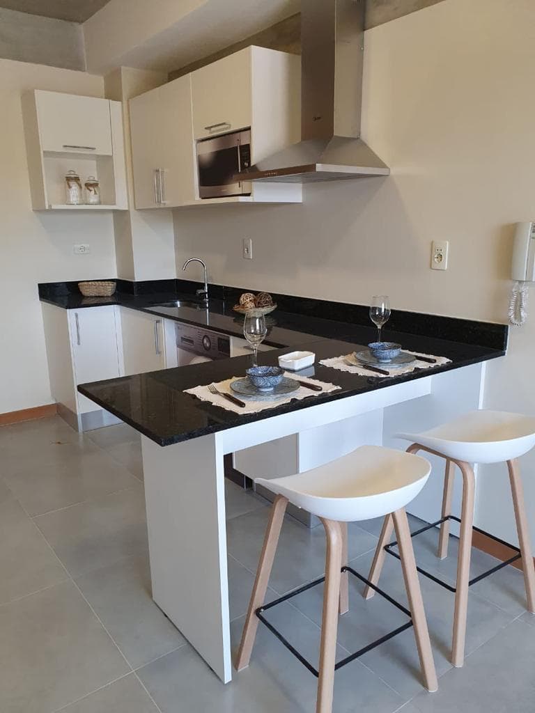 Departamento De 2 Dormitorios En Mariano Roque Alonso — foto 5
