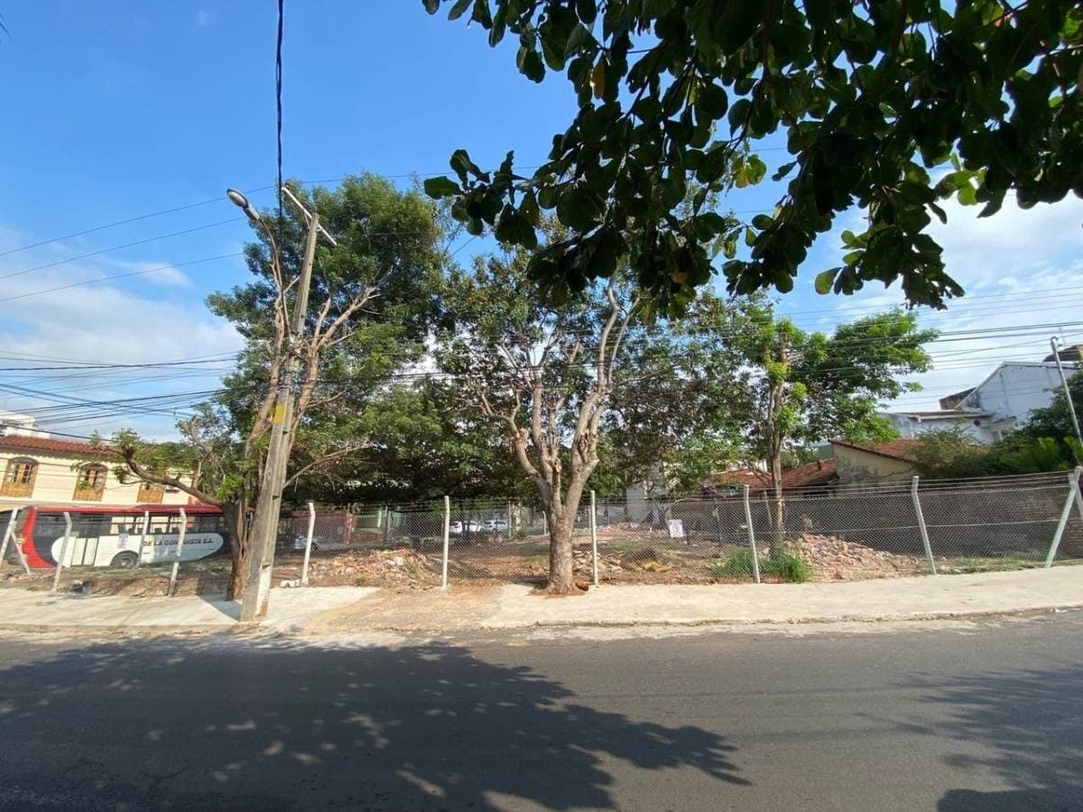 Amplio terreno en esquina en el centro de asuncion, foto 3