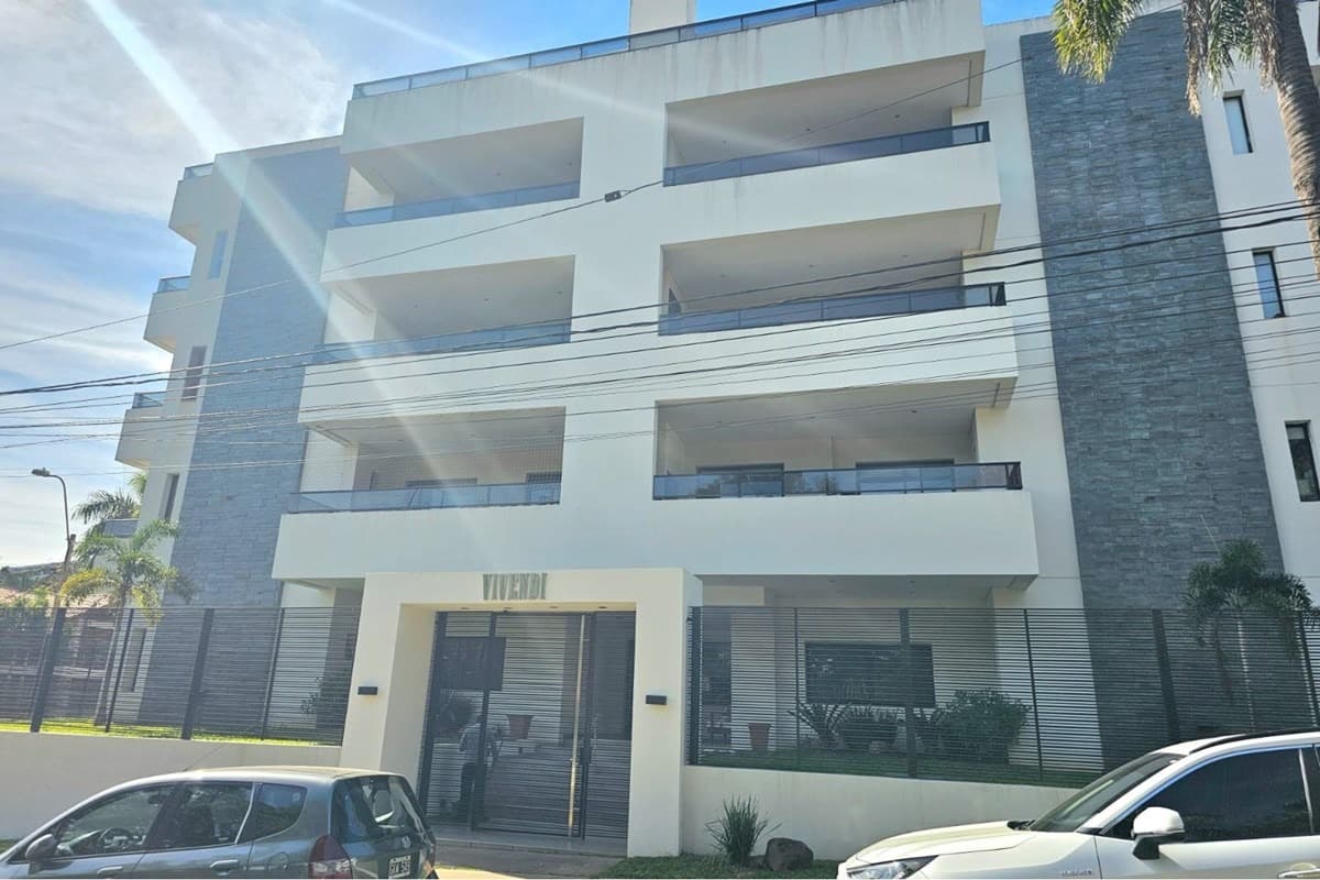 Departamento en alquiler augusto roa bastos - Carmelitas