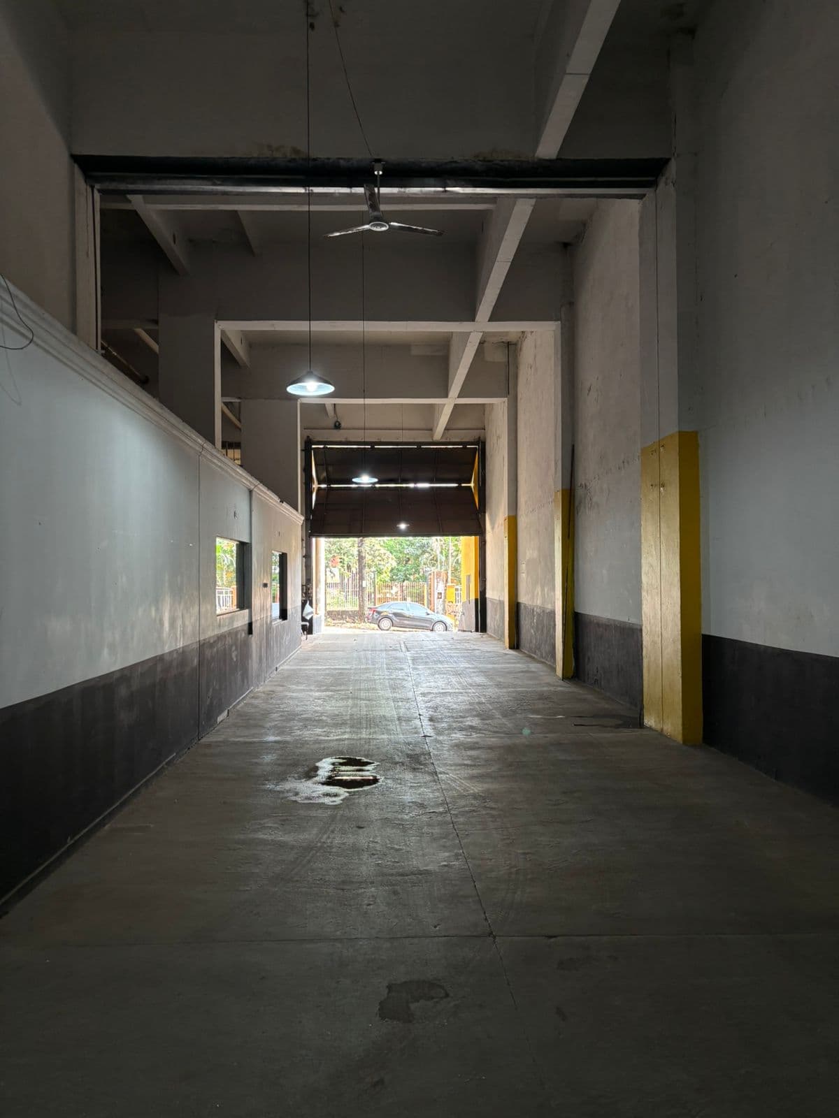 Depoisto de 1.00m2 con oficinas en alquiler, foto 2