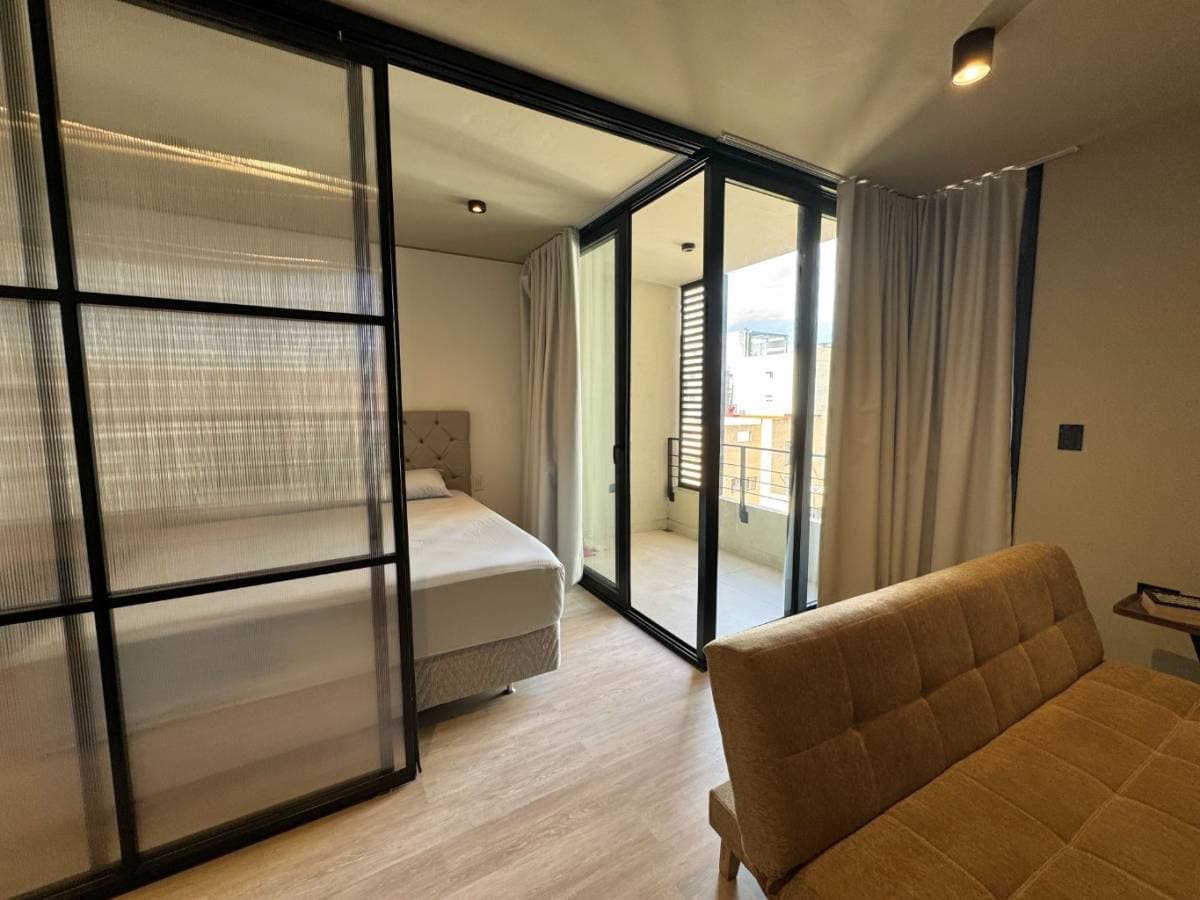 Depto 1 dormitorio amoblado + 1 cochera en the station Las Mercedes, foto 4