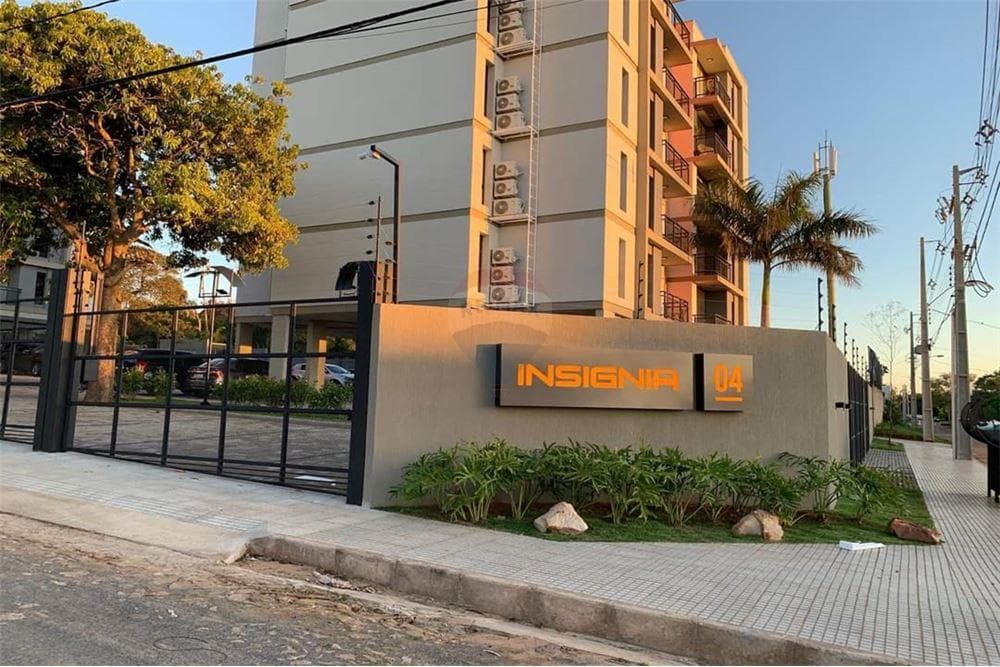 Alquilo moderno departamento en insignia 4, Luque