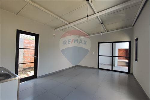 Casa-Venta-PY Central Aregua Kokue Guasu, foto 2