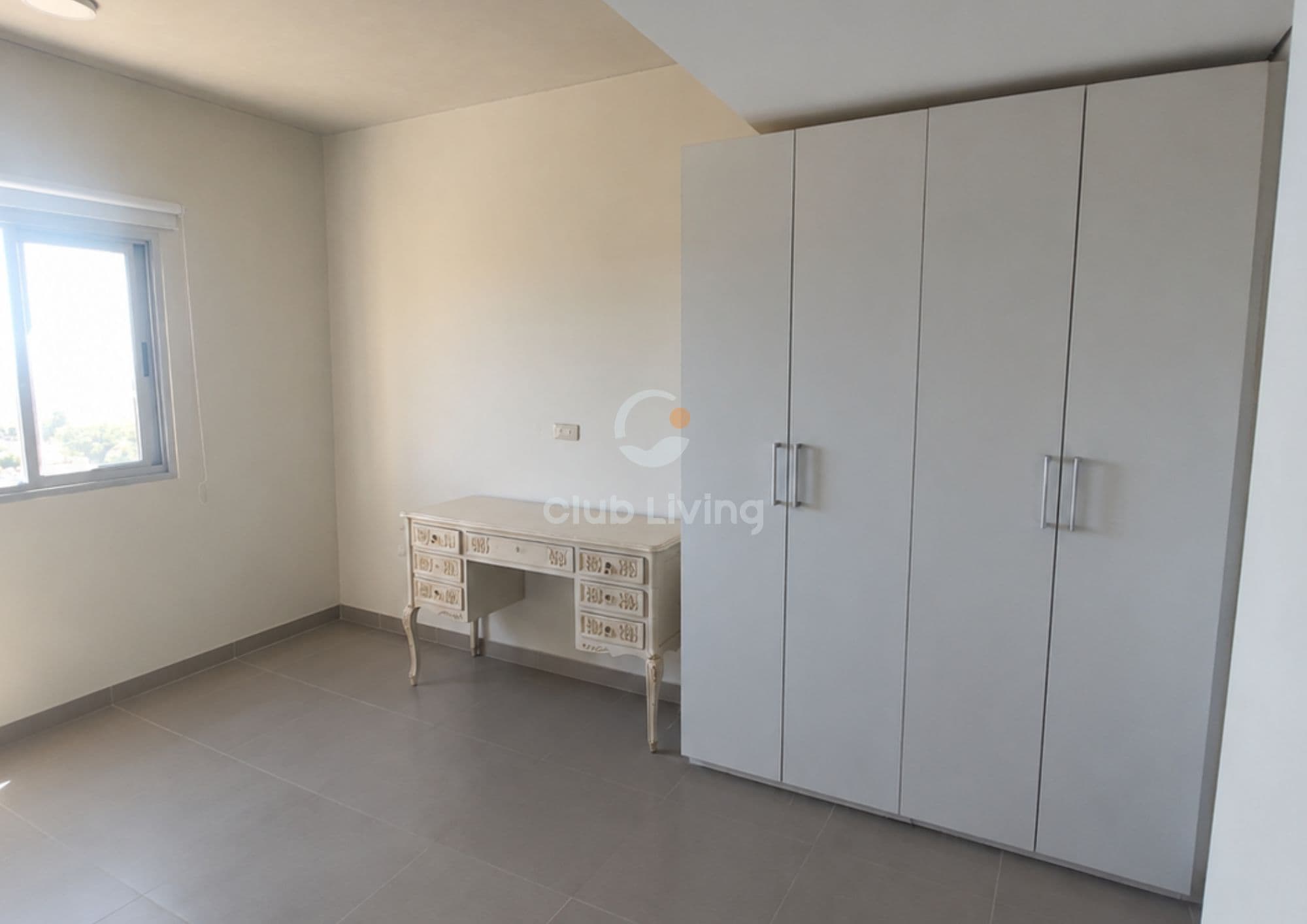 En Venta Hermoso Departamento Semi Amoblado en Sajonia — foto 4