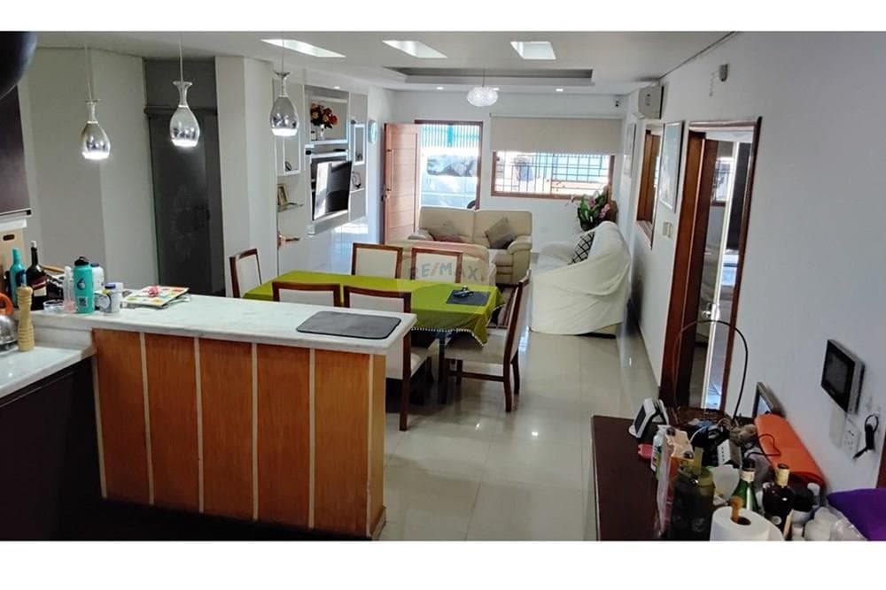 Lujosa residencia a la venta en fdo. De la mora zn, foto 3