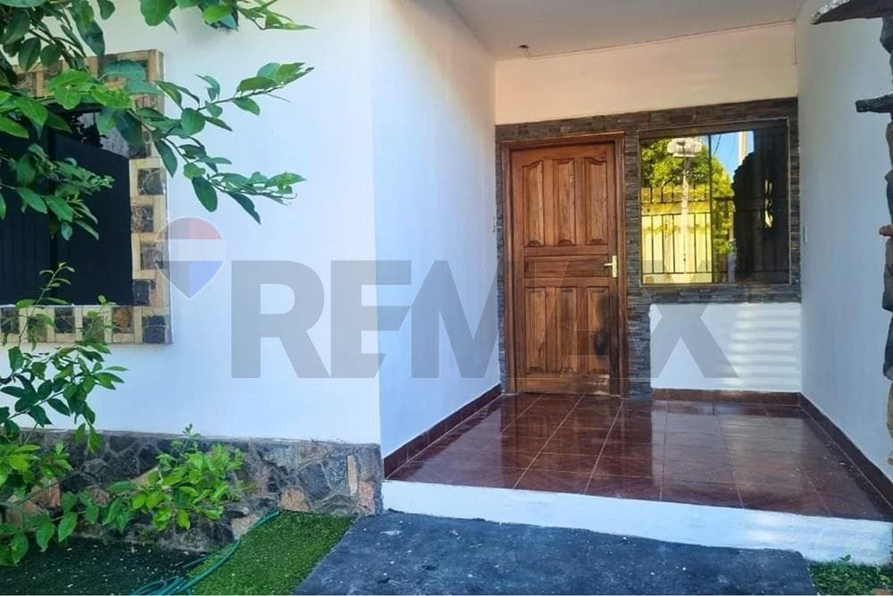 Alquilo Casa en Asunción - Barrio Tembetary