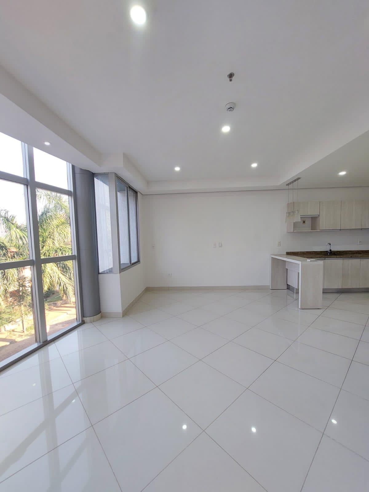 Villa Morra en alquiler departamento de 2 dormitorios en suite, foto 5