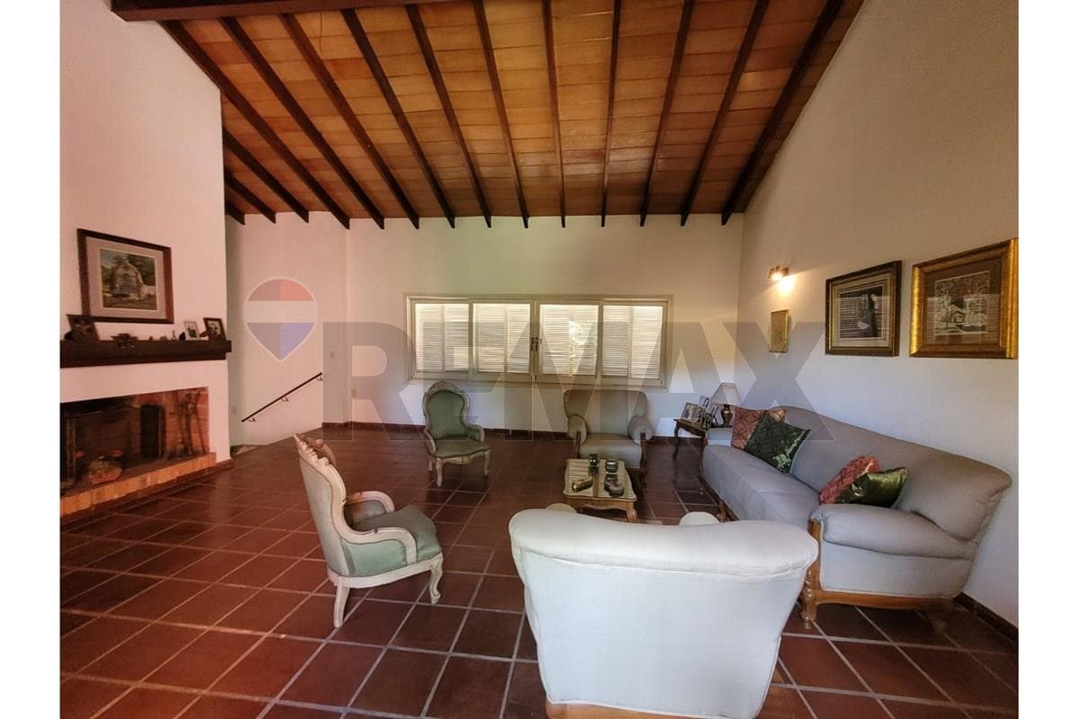 Casa - Alquiler - Tembetary, Asunción, Paraguay, foto 2