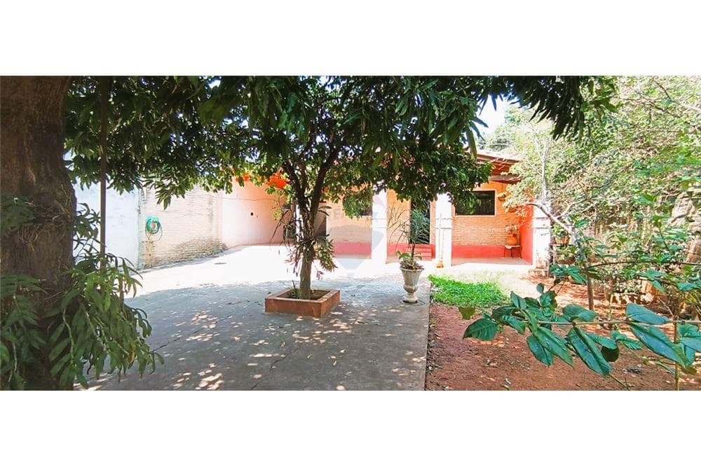 Casa a la venta en Laurelty Luque, foto 2