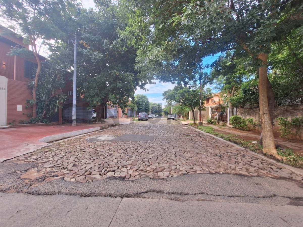 de Terreno en Los Laureles, Asunción — foto 4