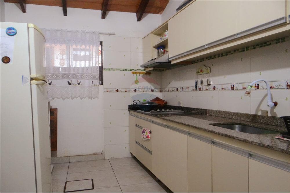 Amplio duplex con excelente ubicación en sajonia, foto 4