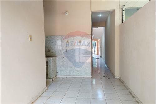 Duplex en esquina a una cuadra de Mcal.López, foto 5