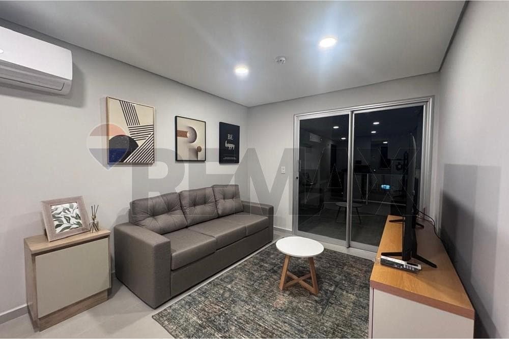 Departamento Amoblado en Los Laureles, foto 2