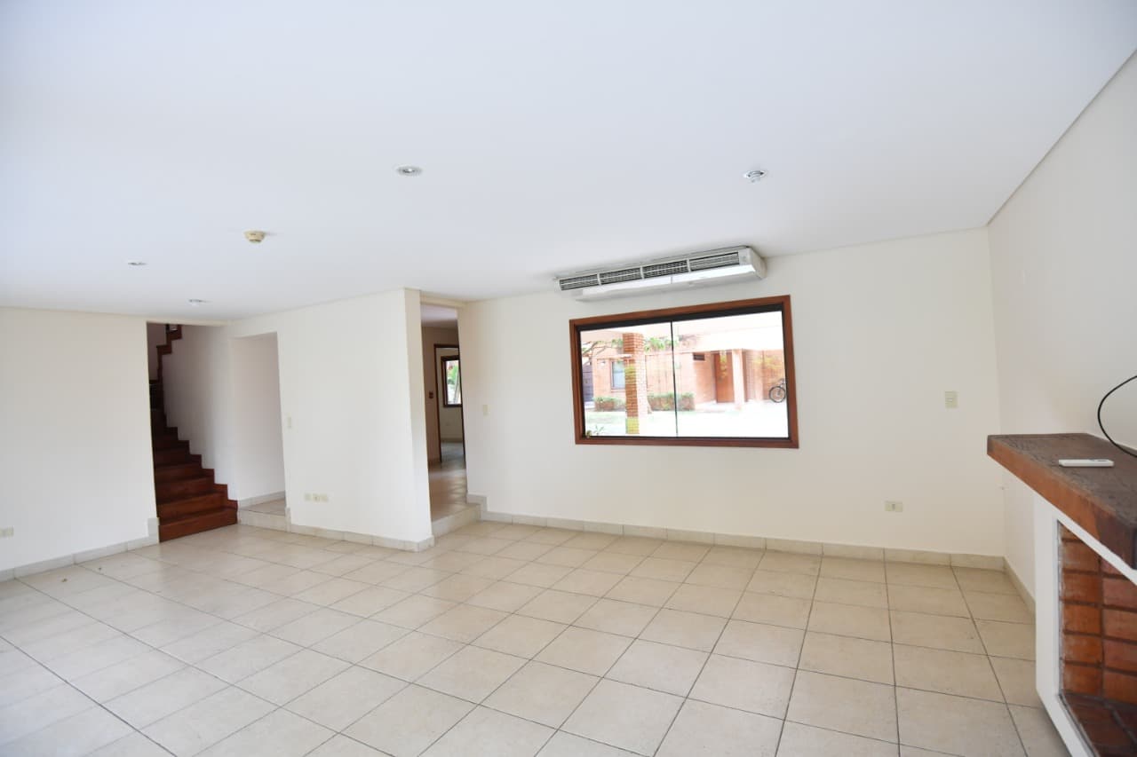 Alquiló casa de 4 habitaciones en barrio cerrado, foto 3
