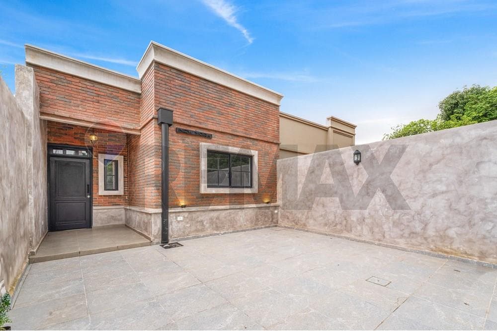 Duplex en Luque cuarto barrio - zona conmebol en venta